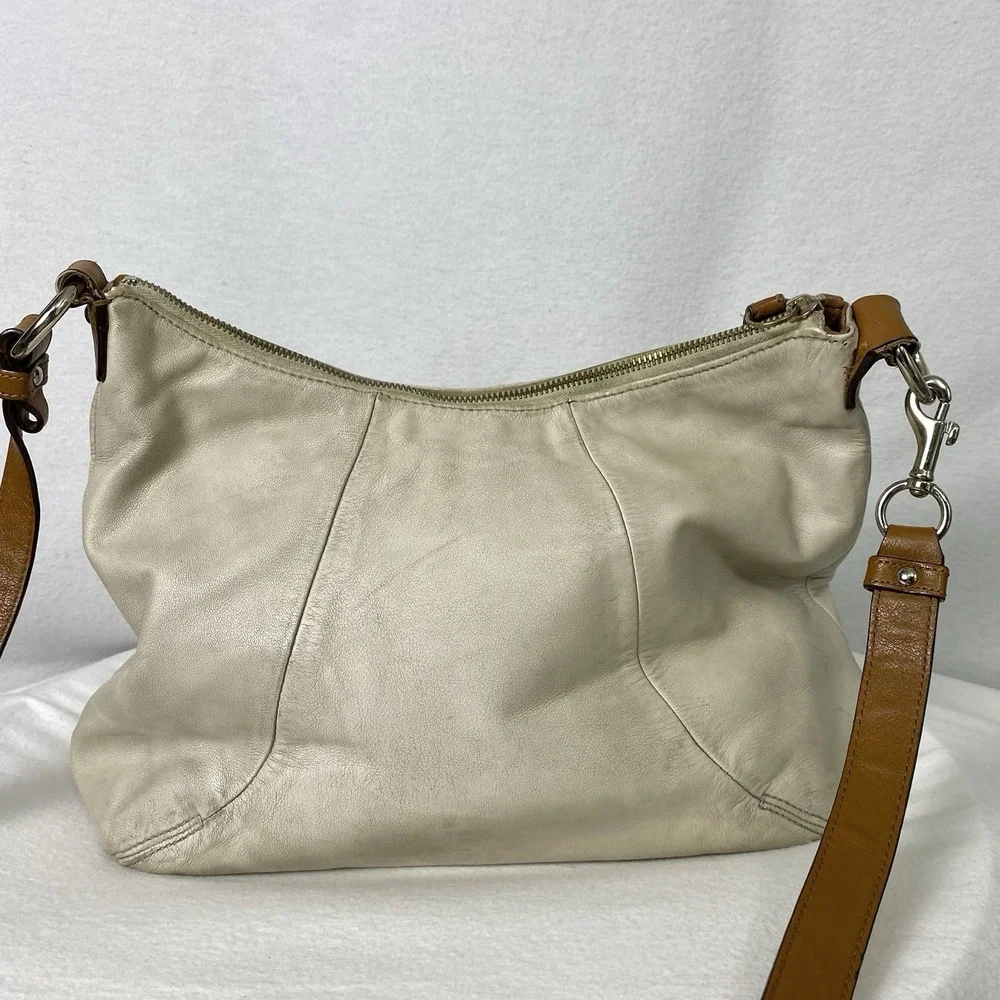 Coach authentic 2000